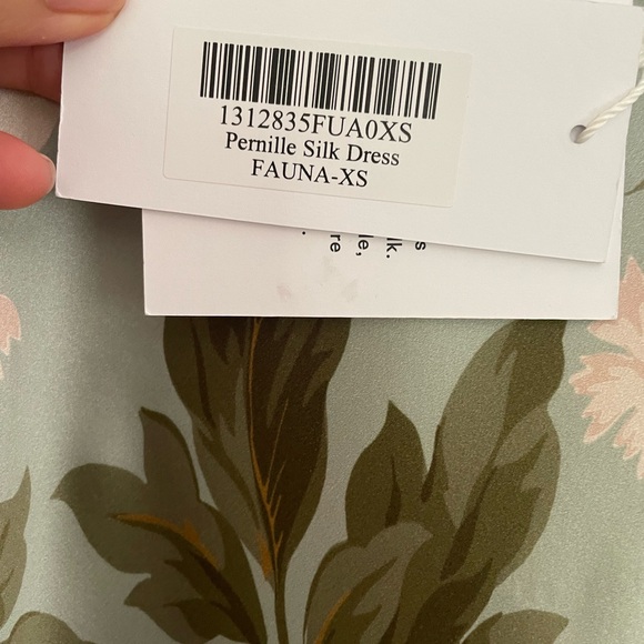 Reformation Pernille Silk Gown in Fauna Print Size XS - Picture 4 of 9